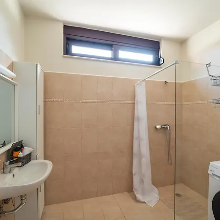 فيلة Ethereum Asgourou